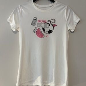 Girls under Armour soccer T-Shirt